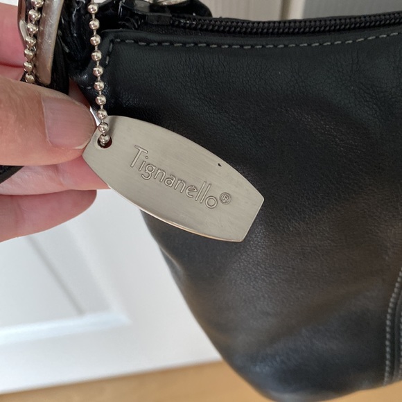 Tignanello black purse - Picture 3 of 4
